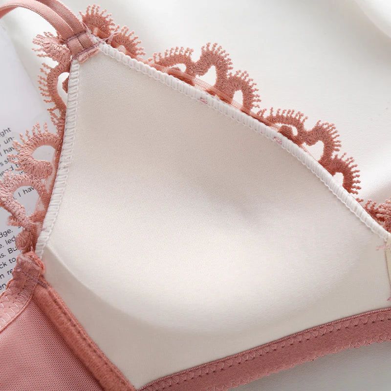 Double-Strap & Soft-Padded Floral Lace Bra and Panty Set